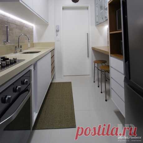 Публикация Arq. Heitor Paulucci в Instagram • Сен 12 2017 в 3:40 UTC 88 отметок «Нравится», 5 комментариев — Arq. Heitor Paulucci (@arq.heitor_paulucci) в Instagram: «Kitchen love ❤️️ Projeto Heitor Paulucci  #kitchen #palimanan #silestone #cozinha #project…»