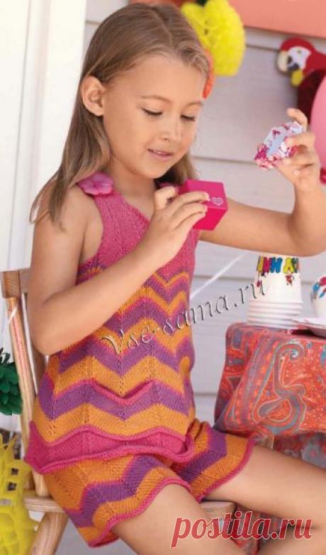 Стильный топ со свободными шортами