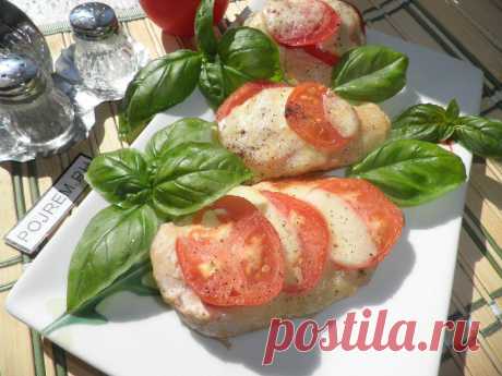 Куриное филе, запечённое с сыром и помидорами - рецепт с фото