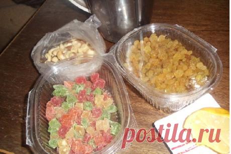 Пасхальный венок из чудесного теста с орехами и сухофруктами - Простые рецепты Овкусе.ру