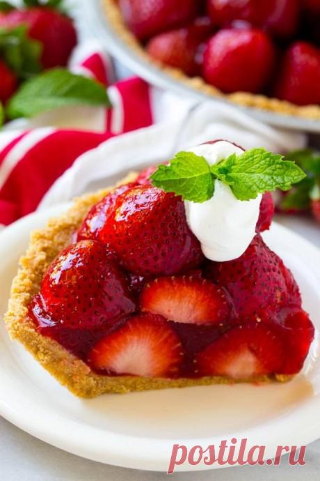 ​Летний клубничный пирог без выпечки
