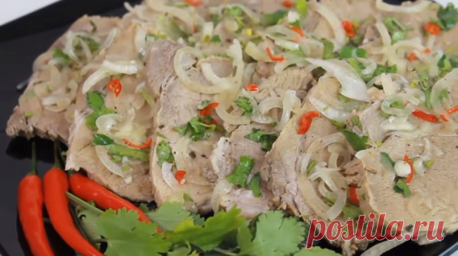Мясо, маринованное с луком: закуска, которая лучше любой колбасы Не надо ни какой колбасы со всеми ее консервантами! Готовим сочную  и очень вкусную закуску: мясо, маринованное с луком!
Такое мясо можно подать как холодную закуску, а можно использовать в салатах! У…