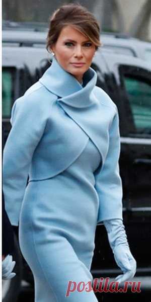 Первая леди Америки на инаугурации выглядела весьма элегантно. Предлагаем моделирование болеро - реглан с цельнокроеным воротником - шаль. 
Построим основу в программе или руками, значения не имеет. Взяла прибавки на свободу к ШС - 0,7, Шпр -1, Шгр - 0,5, Шпл -1см. ОР - 6. Оз -10см. Высота стойки воротника - 4см, ширина отлёта - 9см. На застёжку добавила, как для двубортного изделия, 11,5см. Для расчёта ширины борта ориентировалась на линию реглана - там находится кнопка. ...