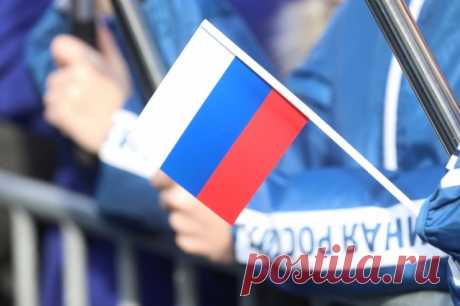 Полиция Приморья вручит награду за данные о людях, осквернивших флаги. Всего информаторам обещают 200 тысяч рублей за правдивые сведения.