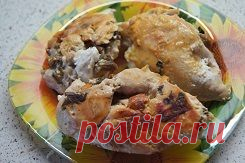Куриное филе, фаршированное грибами, в мультиварке