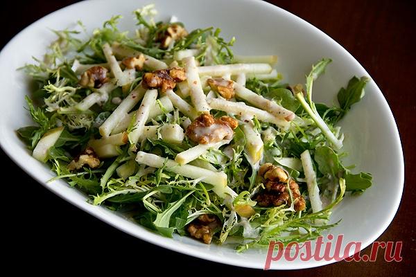 Медовый хрустящий яблочный салат с грецкими орехами | О вкусной еде