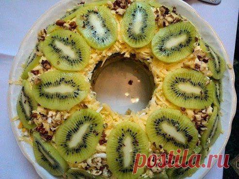 Салат "Изумрудный браслет"..Безумно вкуснo!! Быстро, легко и ОЧЕНЬ вкусно! Рецепт совсем простой. !! Более подробно о рецепте можете узнать в e: шеф-повар Одноклассники, по ссылке fastppc.net/CqPb Рекомендуем посмотреть!!! Приятного аппетитa

Дорогие кулинары! Чтобы не потерять рецепт, жмите "Класс!", а потом "поделиться". Рецепт будет на вашей стене В Одноклассники. Всё ОК!