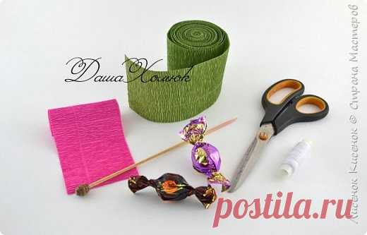 Роза из гофрированной бумаги: мастер-класс