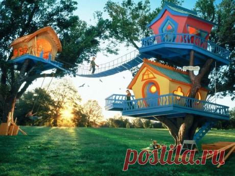 Сказочный домик на дереве