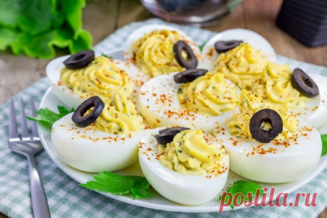 Фаршированные яйца - отличная закуска (26 вариантов для начинки)