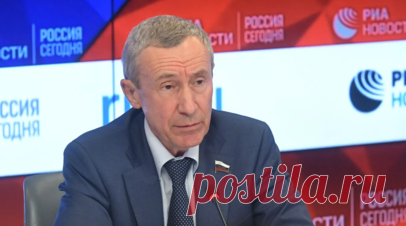 Сенатор Климов назвал RT эффективными разрушителями монополии США. Заместитель председателя комитета Совета Федерации по международным делам, глава комиссии по защите государственного суверенитета и предотвращению вмешательства во внутренние дела Российской Федерации Андрей Климов в беседе с RT назвал США «империей лжи». Читать далее