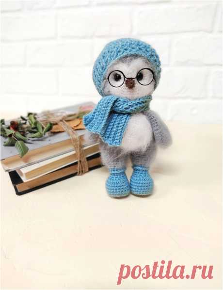 PDF Совёнок крючком. FREE crochet pattern; Аmigurumi toy patterns. Амигуруми схемы и описания на русском. Вязаные игрушки и поделки своими руками #amimore - Сова, совушка, совёнок, птица, птичка.