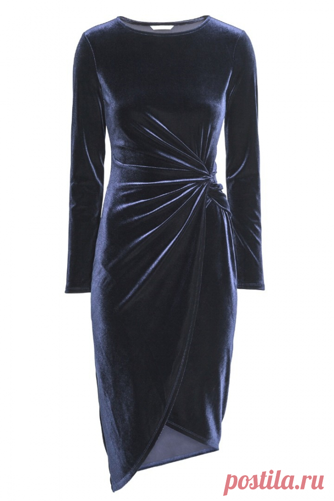 МОДЕЛИРОВАНИЕ бархатного платья
Сложность, на мой взгляд, не столько в моделировании, сколько в решении и последующей сборке узла. Я не стала собирать верхнюю часть узла в одну точку, немного приподняла его над линией талии. Если у вас есть другое решение - пишите в комментариях - обсудим. Макет, конечно, ведет себя совершенно не как бархат, но решение узла, думаю, видно.
Основу, конечно, лучше взять с минимальными прибавками.

Успехов в творчестве и шитье!

Автор  Татьяна Коздова