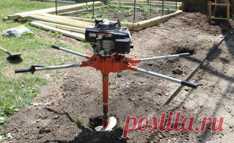 Место выбора и место подготовки для бурения.

Что делать когда встает вопрос: как же выбирать место для бурения скважины? Осуществить бурение можно в том месте, куда сможет проехать буровая машина.

В каких же местах не может проводиться бурение скважин на воду? Проводиться бурение не должно проводиться под ветвями деревьев и электро-проводами.