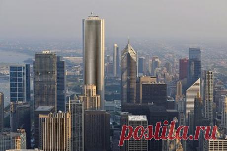 Третий по высоте небоскреб Лос-Анджелеса продали почти в два раза дешевле. Третий по высоте небоскреб Лос-Анджелеса Aon Center продали почти в два раза дешевле цены 2014 года, когда была проведена последняя сделка по зданию.