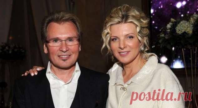 «Красивые, успешные, неизбалованные»: жена Александра Малинина показала 19-летних близняшек Устинью и Фрола . Милая Я