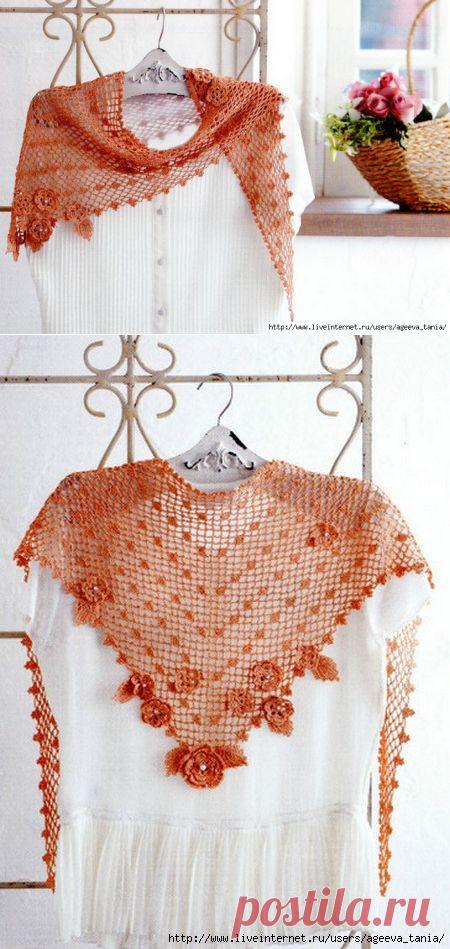 Рыженькая шаль с цветами крючком.