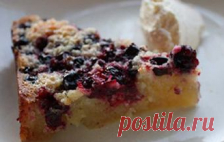 Шарлотка со смородиной в мультиварке / Пироги и пирожки / TVCook: пошаговые рецепты c фото