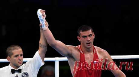 Тищенко победил нокаутом Харта и завоевал чемпионский пояс WBA. Олимпийский чемпион по боксу россиянин Евгений Тищенко нанёс поражение Леону Харту из Германии в поединке за вакантный титул Всемирной боксёрской ассоциации (WBA) в весовой категории бриджервейт. Читать далее