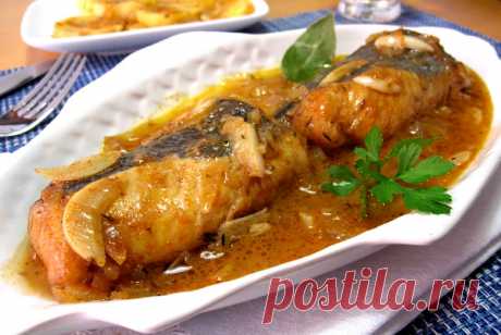 Хек в микроволновой печи
Лучший рецепт приготовления вкуснейшего тушеного хека с репчатым луком в микроволновой печи.