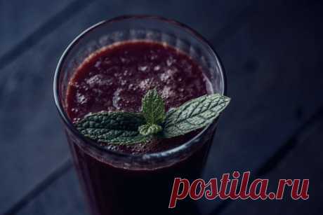 10 интересных фактов о томатном соке Как напиток он был впервые подан в 1917 году в отеле French Lick Springs на юге штата Индиана. Создателем напитка был Луис Перрин