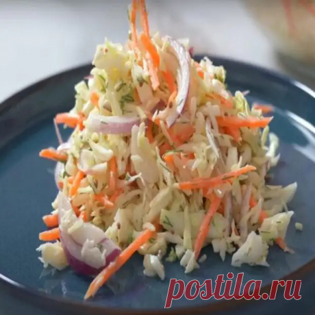 Американский салат Коуслоу (Coleslaw). Вся изюминка в заправке: подойдет и к мясу и к рыбе - В кастрюльке - Медиаплатформа МирТесен
