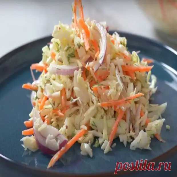 Американский салат Коуслоу (Coleslaw). Вся изюминка в заправке: подойдет и к мясу и к рыбе - В кастрюльке - Медиаплатформа МирТесен