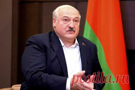 Лукашенко рассказал о планах западных спецслужб совершить в Белоруссии переворот. Западные спецслужбы и граждане Белоруссии, бежавшие из страны, намерены совершить в республике переворот, они подготовили три сценария. О планах европейцев совершить насильственное свержение власти на совещании с руководителями силовых ведомств рассказал президент Белоруссии Александр Лукашенко