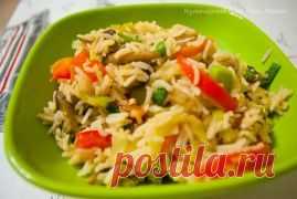 Жареный рис с яйцом и с овощами стир-фрай | Правильная Еда