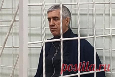 С бизнесмена Быкова сняли обвинение в руководстве преступным сообществом. Следственный комитет России (СКР) снял с красноярского бизнесмена Анатолия Быкова обвинение в руководстве преступным сообществом. Решение было принято в связи с тем, что Быков после ознакомления с материалами уголовного дела заявил ходатайство о прекращении преследования в связи с истечением сроков давности.