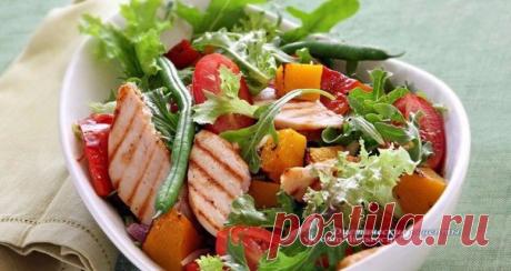 20 вариантов правильного белкового ужина!

Сохрани себе на стену!

1. Обычный омлет из смеси белков яиц и молока, несколько свежих помидоров или горсть любых замороженных овощей, например, зеленую фасоль
2. Куриное филе на гриле, предварительно замаринованное в лимонном соке со специями, с салатом из любых овощей.
3. Треска, лосось или любая другая рыба на пару, с гарниром из овощей
4. Крольчатина, запеченная в фольге в духовом шкафу, с салатом из помидоров
5. Отваренный б...