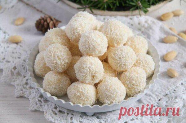 Конфеты "Рафаэлло". Простой и дешевый рецепт | Глазами Повара | Яндекс Дзен