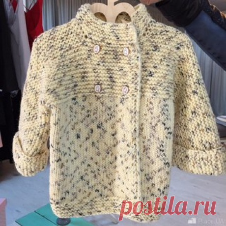 Superlana Midi Mosaic (Cуперлана Миди Мозаика) 
Цена: 559 руб. за 5 мотков 
Состав: 25% шерсть, 75% акрил 
Метраж: 170 м Вес мотка: 100 гр 
Рекомендуемый размер спиц: 5,0 - 7,0мм 
Цвет № 4696 молочный
