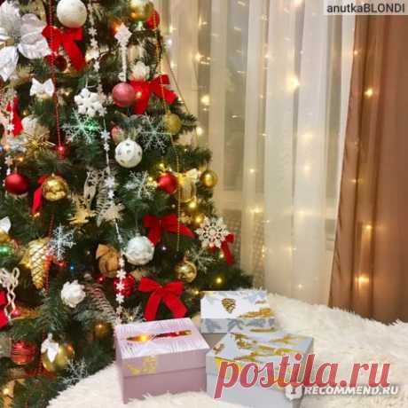Коробка подарочная "Снежное кружево" Fix Price, 19*19*10 см - «Мой вариант, что подарить подруге на Новый год ? | Бьюти-бокс в коробке «Снежное кружево» из магазина «Fix Price»» | отзывы