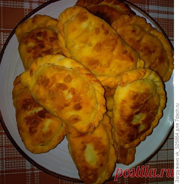 Пирожки с картофелем и грибами, или "Я тебя слепила из того, что было"