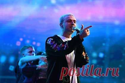 Егор Крид потребовал от Мизулиной миллион рублей. Певец Егор Крид потребовал от главы Лиги безопасного интернета Екатерины Мизулиной миллион рублей. В иске утверждается, что Мизулина, будучи докладчиком на Международном форуме безопасного интернета, сделала заявление про артиста, которое не соответствует действительности.