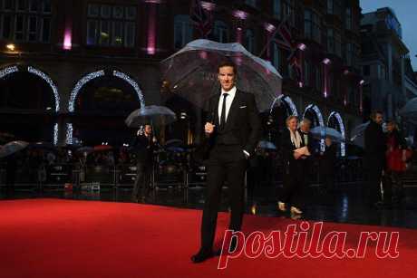 Мистер Камбербэтч с зонтиком прекрасен!