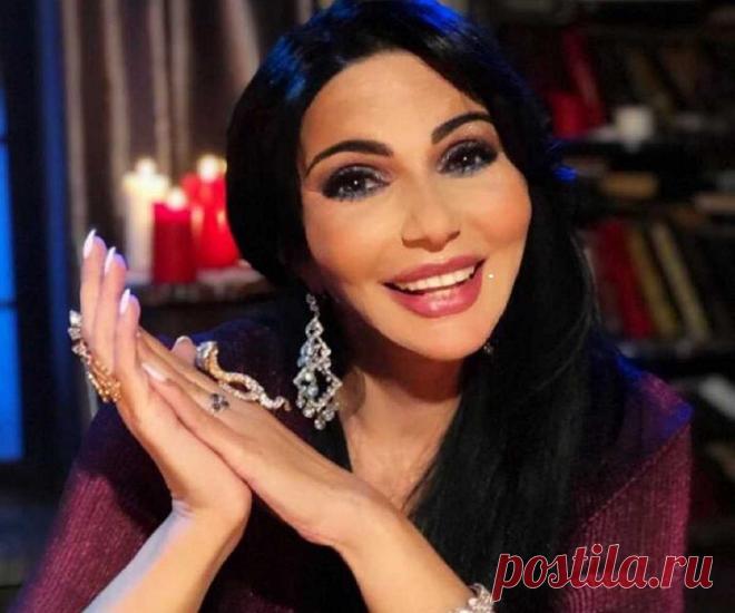 Как обратиться к проверенной гадалке? Гадалка Серафима Золотарева - как попасть на прием - цена. Хорошие гадалки и проверенные ясновидящие. Гадалки из сериала «Гадалка»: настоящие ведуньи или профессиональные актрисы 100% Гадания и предсказания Когда проблемы на работе, денег нет, да ещё и разлад в семье, то поневоле возникает мысль о том, что это неспроста, имеет место сильное магическое