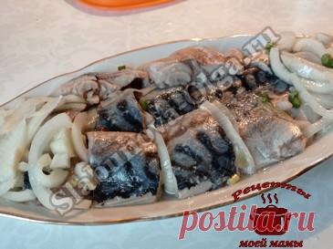Маринованная скумбрия с луком и чесноком Дорогие читатели! Кто любит скумбрию, этот рецепт для вас!!! Маринованная скумбрия с луком и чесноком, отличная закуска к любому случаю. Знакомимся с рецептом, который очень прост, и готовим вкусное блюдо. ИНГРЕДИЕНТЫ: 1-2 скумбрии 1 головка лука 2 зубка чеснока Для маринада: 200 мл воды 50 мл растительного масла 3 ст. ложки яблочного уксуса, 6-ти%% 1-2 …