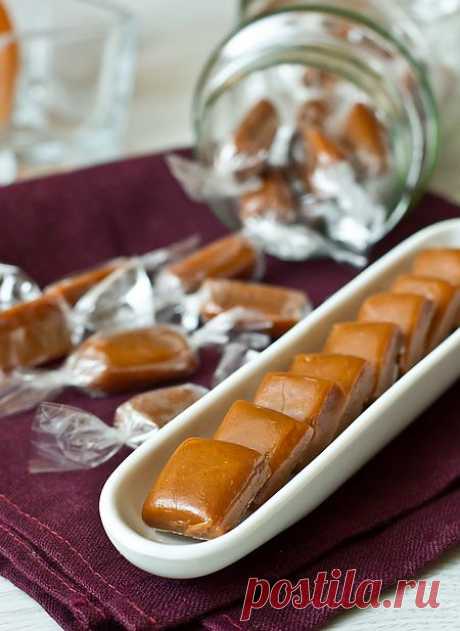 Пошаговый фото-рецепт медовых ирисок | Десерты | Вкусный блог - рецепты под настроение