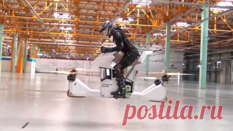 Российская компания показала обновленный ховербайк Scorpion 


Российская компания Hoversurf опубликовала видеоролик с испытаниями обновленной версии ховербайка, представленного летом 2016 года. Главным отличием Scorpion-3 от своего предшественника стали ротор…