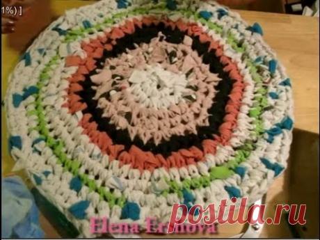 Как сделать из старых вещей нить для вязания коврика (mat of old things) - YouTube