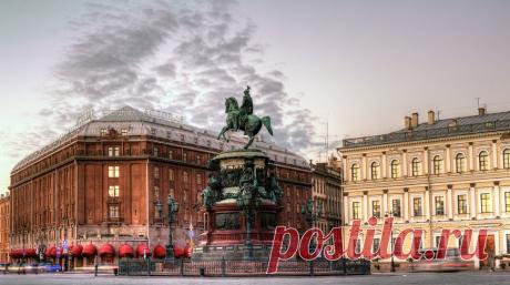 Вы не поверите! 19 интересных фактов о Петербурге Каждый петербуржец вам уверенно расскажет почему Петербург называют Северной Пальмирой и сколько есть мостов в городе. Мы же предлагаем вам открыть любимую Северную столицу с новых сторон и узнать еще 19 новых фактов