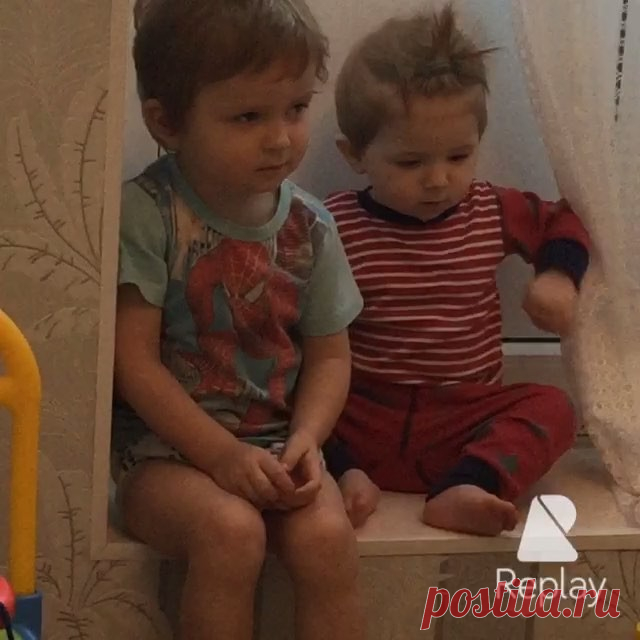 Кто то пытается незаметно хулиганить😝#погодки #братисестра