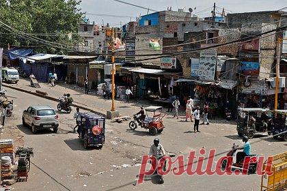 Зависшим в Индии российским деньгам предложат новое применение. Индия намерена расширить список активов, в которые можно вкладывать средства иностранных инвесторов, зависшие на счетах в рупиях в местных банках. Это позволит российским компаниям держать средства от продажи нефти не только в гособлигациях и казначейских векселях, а еще и в корпоративных облигациях.