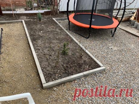 Увидел, как финны отделяют грядки и цветники от дорожек и плитки во дворе. Теперь жалею, что зря потратил деньги на бордюр | Строю для себя | Яндекс Дзен