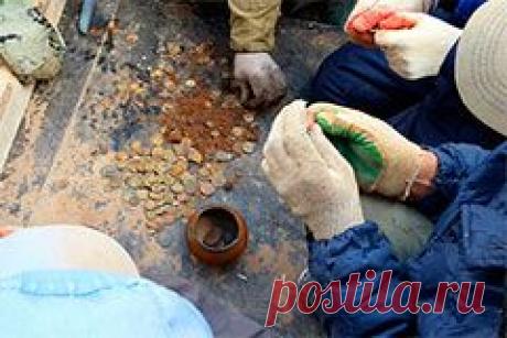 Под Нижним Новгородом строители откопали горшок с монетами 17-18 века