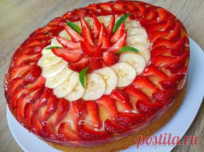 Пирог с клубникой и бананом! Простой рецепт выпечки к чаю!