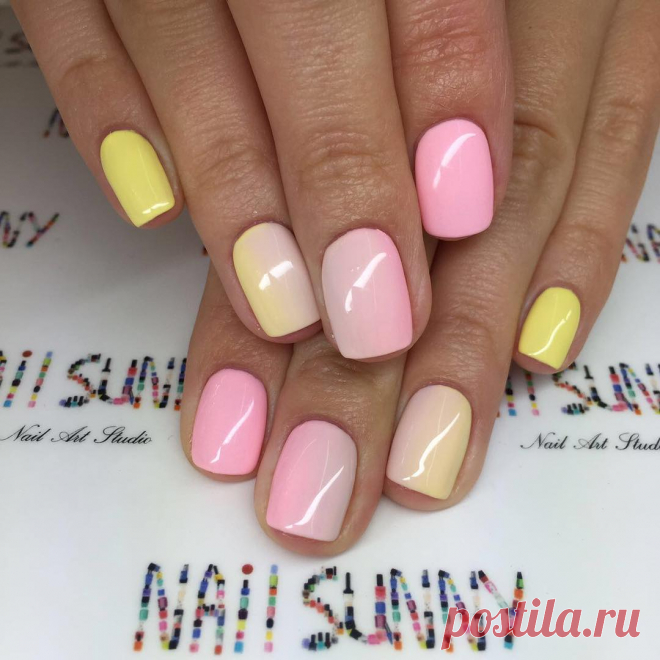+7(915)47-4444-1💅🏻MOSCOW 🇷🇺 on Instagram: “Gradient nails , мастер Юлианна, Киевская 📲8-915-3333-0-93Дорогие друзья 🙌🏻Напоминаем Вам, что все наши специалисты прошли курс повышения квалификации по аппаратному и медицинскому педикюру,в школе 