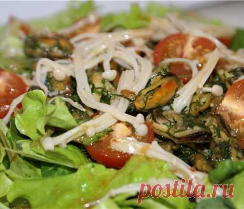 Тёплые салаты из морепродуктов